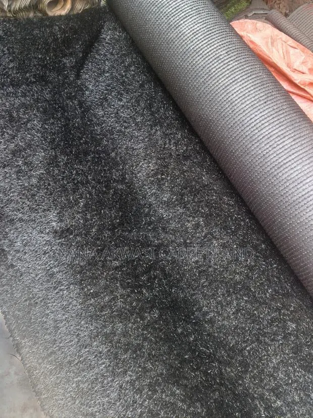 Artificial Black Grass Carpet · Photo 1