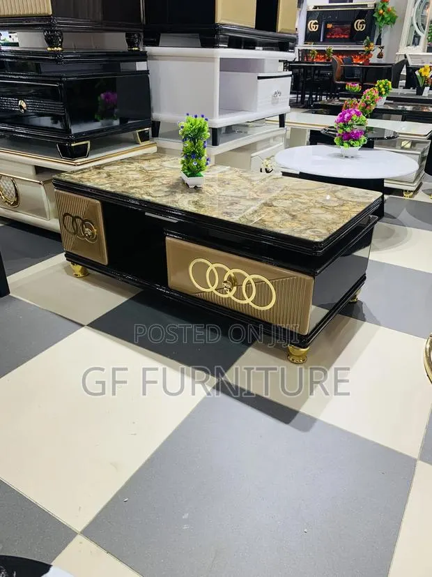 Luxury High Gloss Black Coffee Table · Photo 1