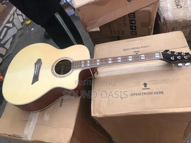 Yamaha Acoustic Guitar (Brown) · Photo 1