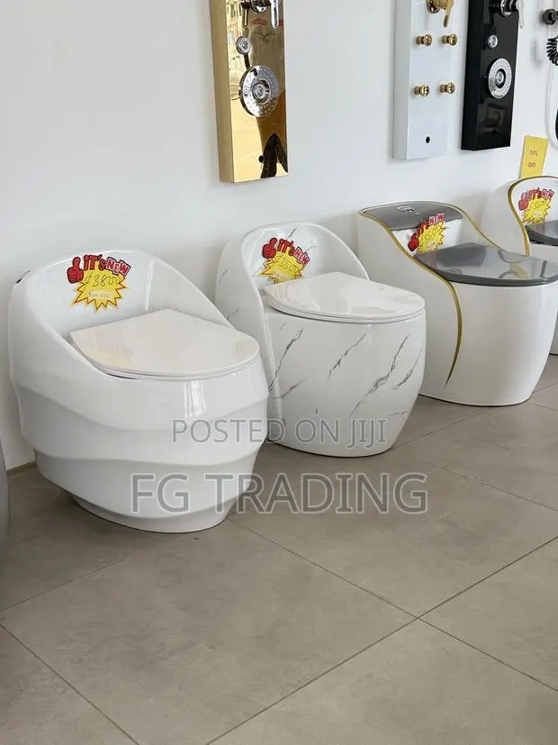 Egg Water Closet - Small Tank Toilet - Wc · Photo 1
