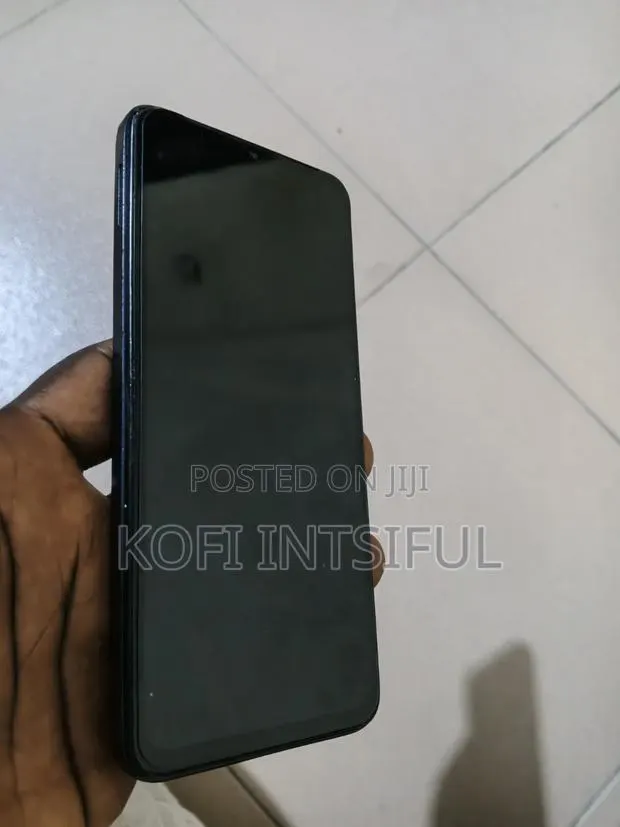 Infinix Hot 30i 128 GB Blue · Photo 1