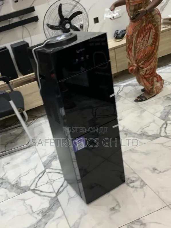 Available Black Pearl Water Dispenser - PWD-4006cbsl-24x · Photo 1