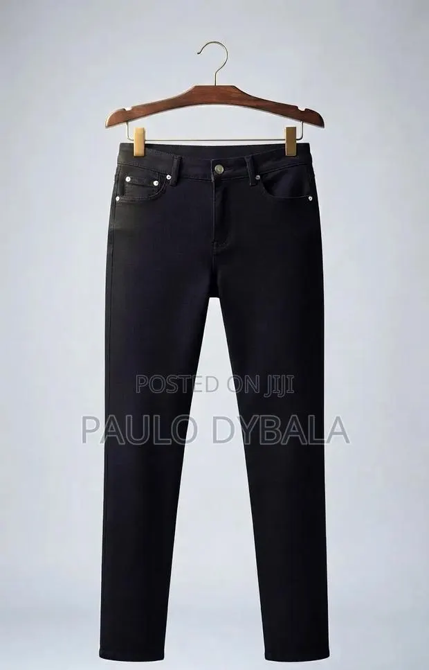 Women's Slim-Fit Trousers or Skinny Jeans · Photo 1