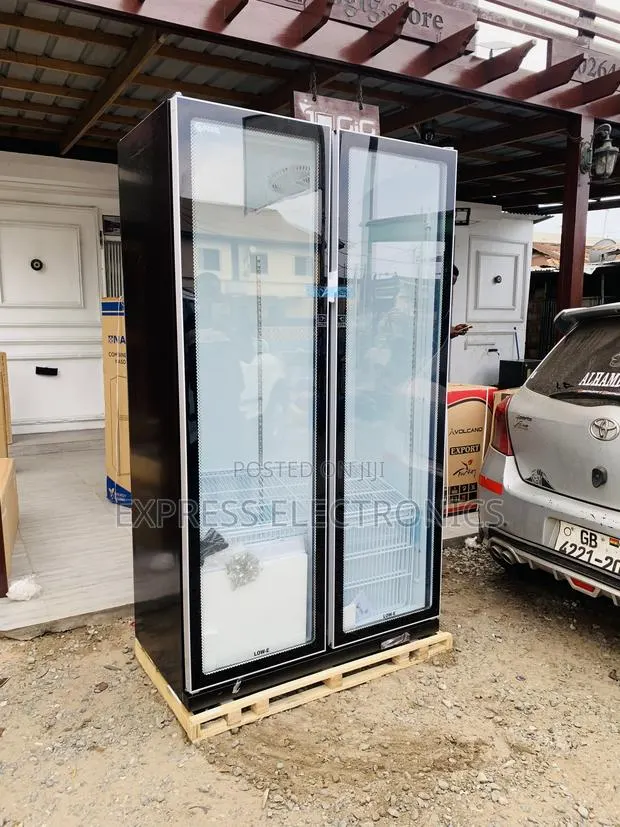 Energy Efficiency Pearl PVC-801-27AA 690L Doubledoor Display Beverage · Photo 1