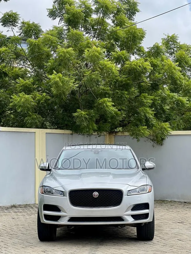 Jaguar F-Pace 35t Premium 2017 Silver
