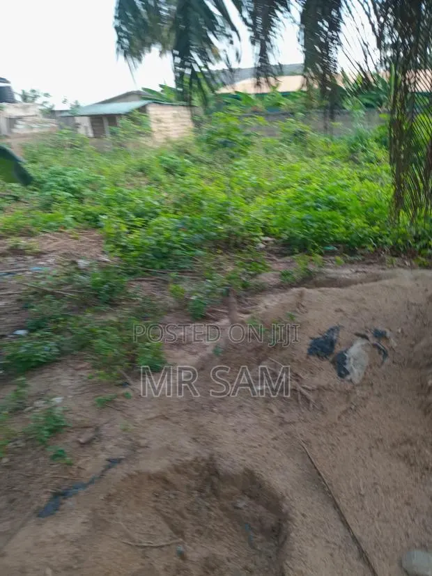 1and Half Plot for Sale at Ablekuma · Photo 1