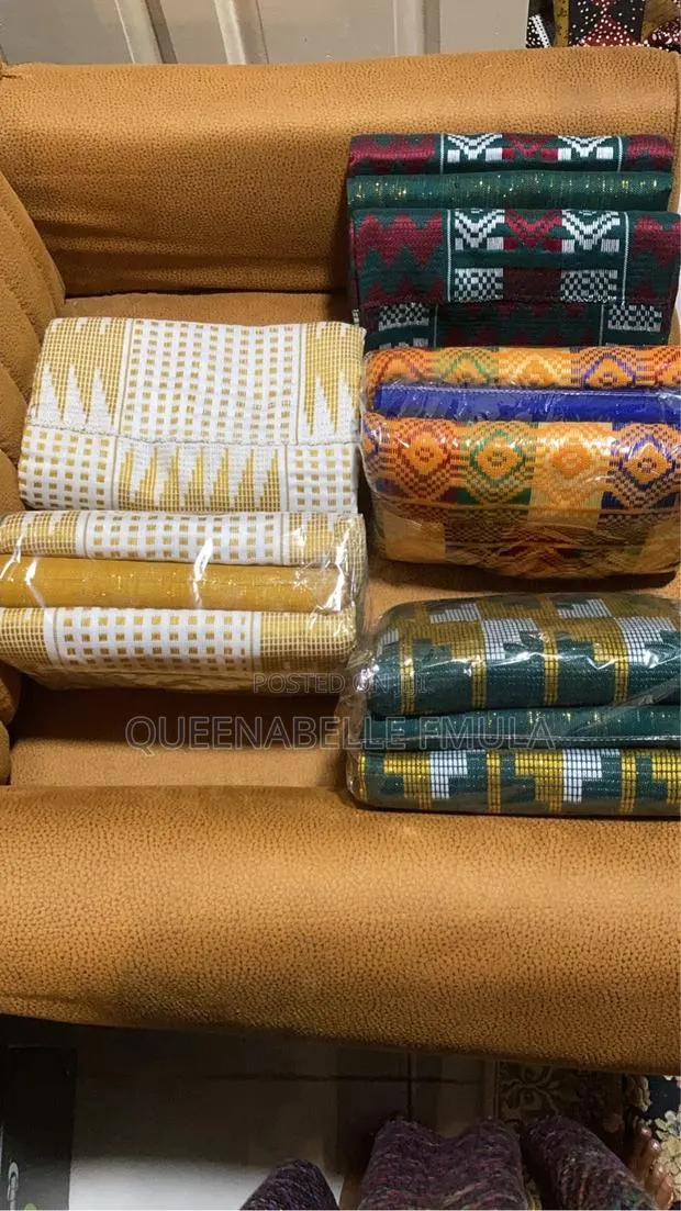 Authentic Plain And Pattern Kente · Photo 1