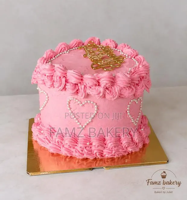 Customized Cakes in Kumasi · Photo 3