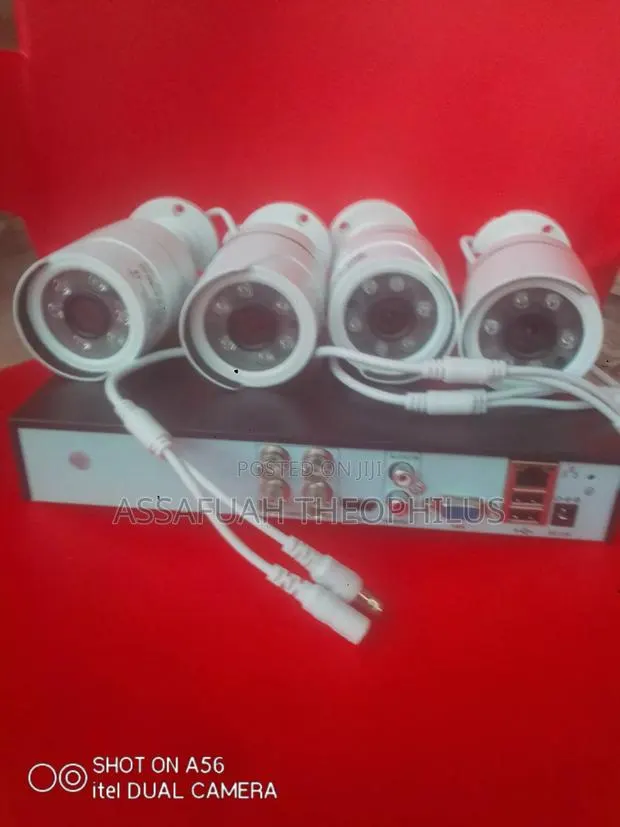 4 Cameras With 4 Channel DVR Device · Photo 1