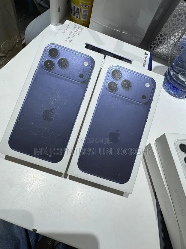 New Apple iPhone 17 Pro Max 256 GB Blue · Photo 1