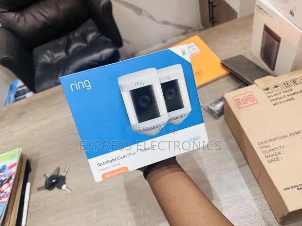 Easy to Use Ring Sportlight Cam Plus · Photo 1