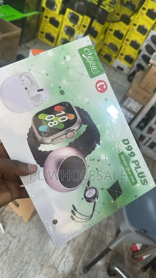 D99 Plus (Smartwatch + Earbud) · Photo 1