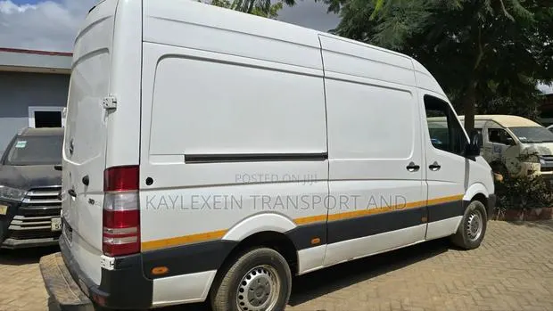 Sprinter Cargo Van for Hiring · Photo 1