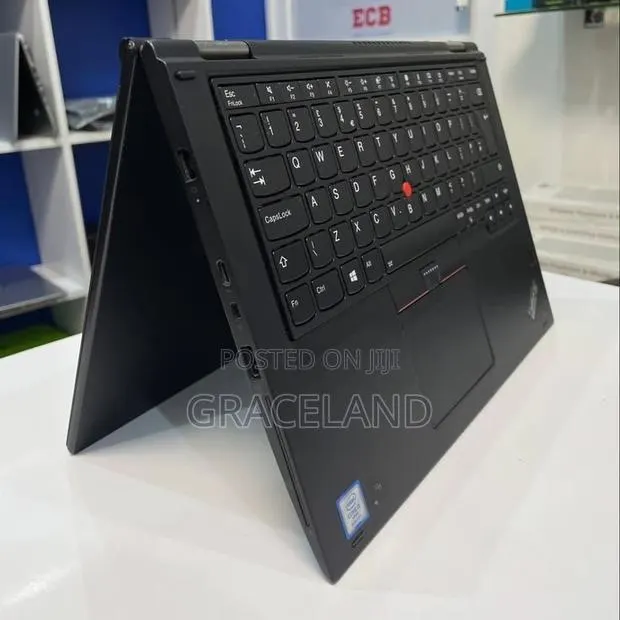 Laptop Lenovo ThinkPad X1 Yoga 16GB Intel Core i7 SSD 512GB · Photo 1