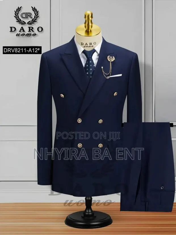 Quality Daro Double Breasted Suit · Photo 1