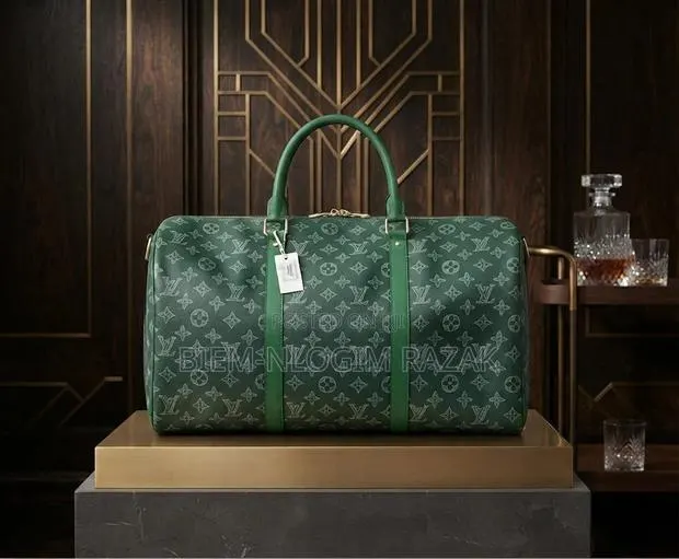 High Quality Luis Vuitton Luggage Bags Available in Stock · Photo 1