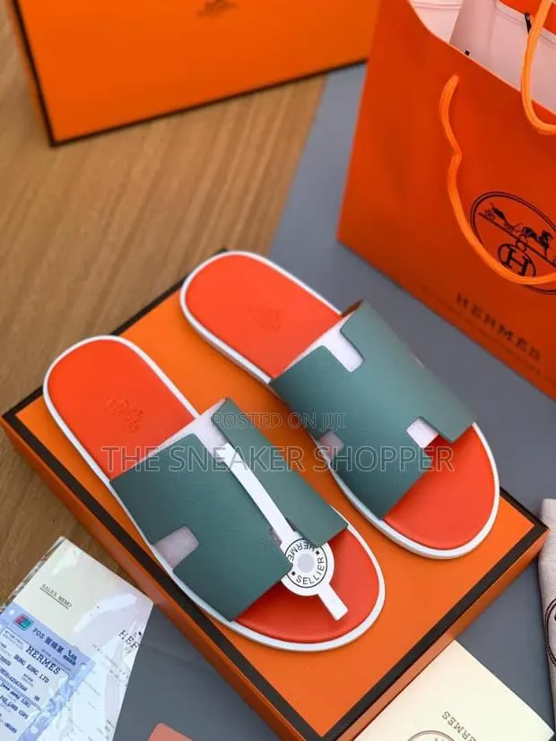 Hermes Palm Slippers Original Available in Different Colors · Photo 1