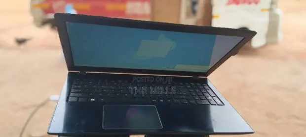 Laptop Acer Aspire E5-523 4GB Intel Core i7 HDD+SSD 1T · Photo 2