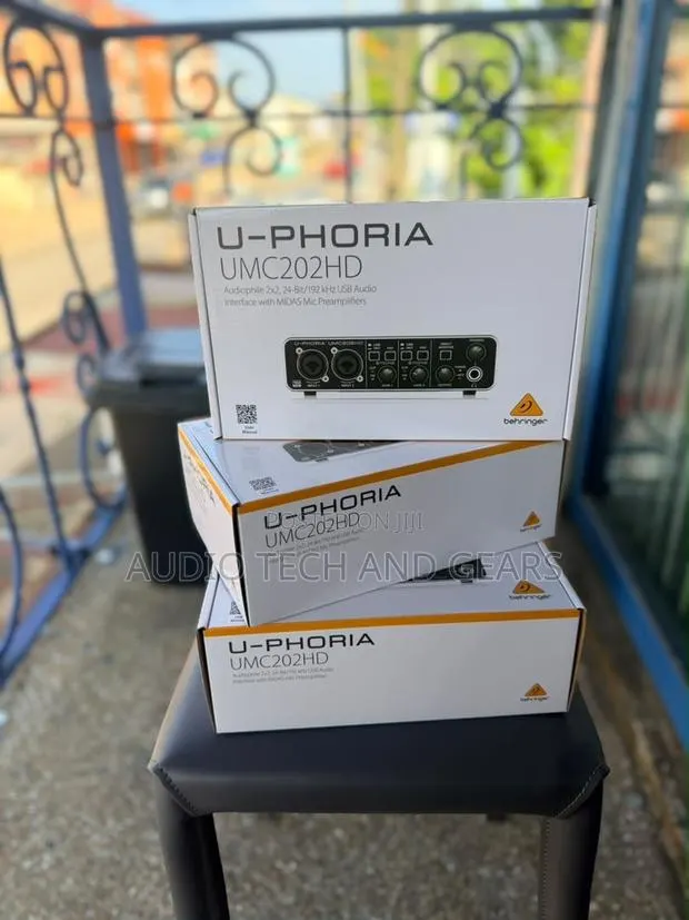 Behringer U-Phoria Umc202hd Usb Audio Interface · Photo 1