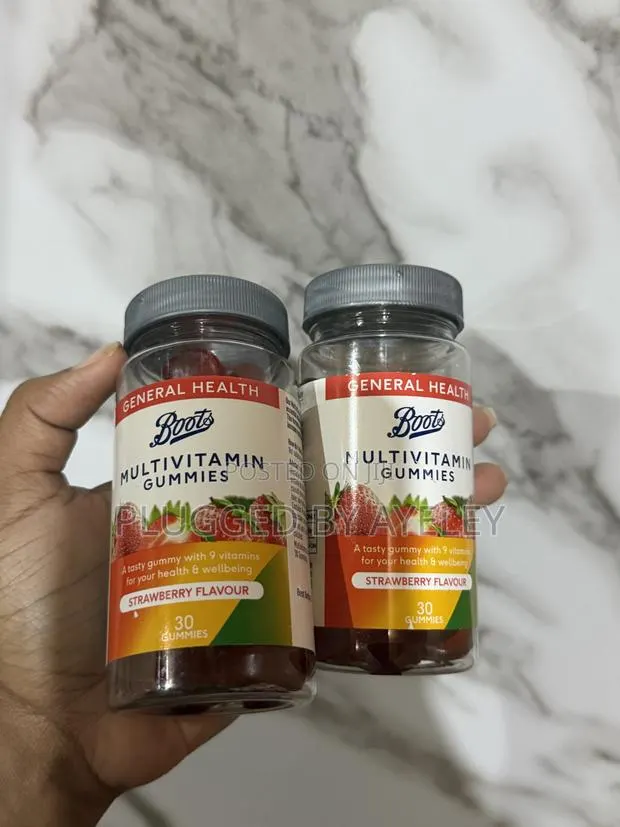 MULTIVITAMIN GUMMIES (Strawberry Flavour) 60 Gummies · Photo 1