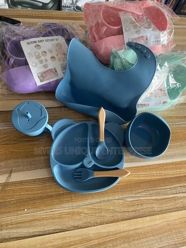 Stress-Free Weaning Complete 6pcs Baby Silicone Set · Photo 1