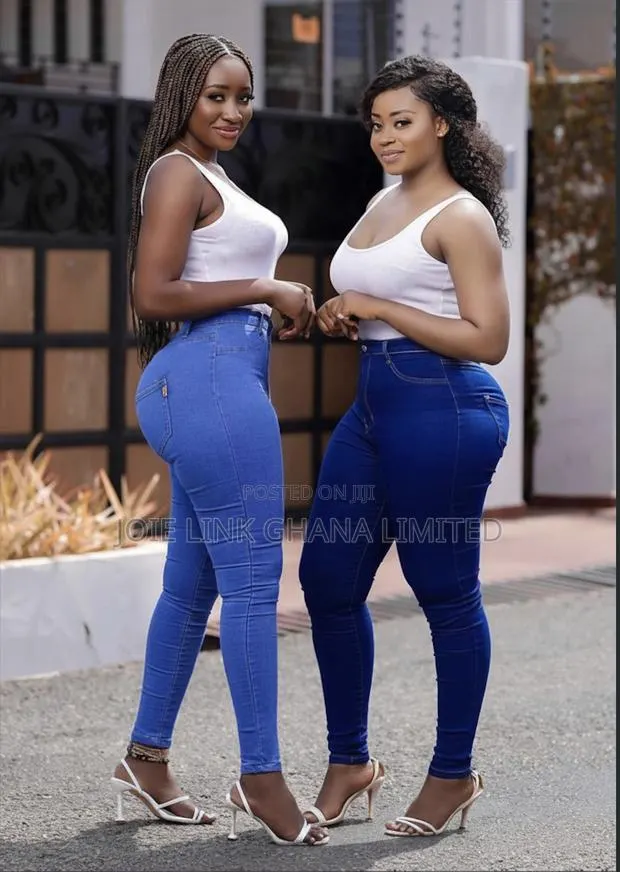 Elegant Women’S Jeans With A Perfect Fit · Photo 1