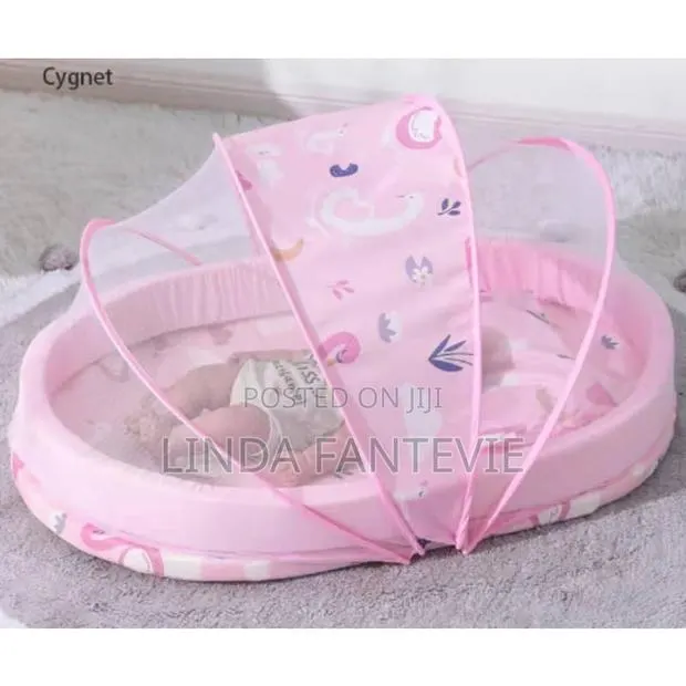 Baby Portable Bed and Net · Photo 1