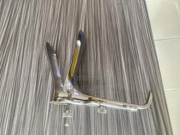 Virginal Speculum (Stainless Steel) · Photo 1