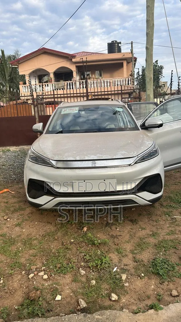 BYD Yuan Plus 2023 Gray · Photo 1