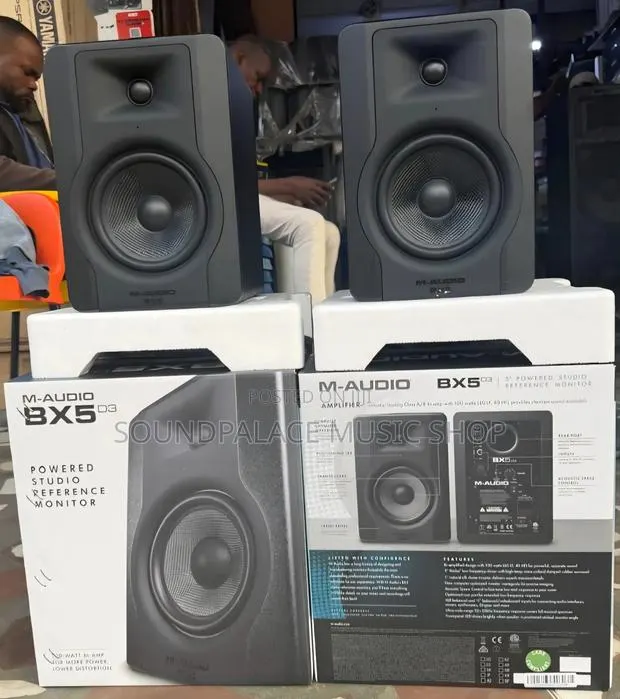 M-Audio BX5 D3 5-Inch Powered Studio Monitor · Photo 1