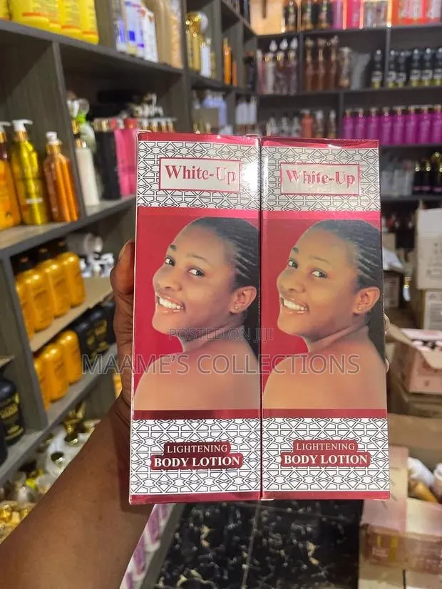 White Up Lightening Body Lotion · Photo 1
