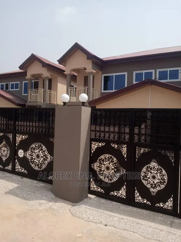 3bdrm House in Self Compound, Abokobi for rent · Photo 1