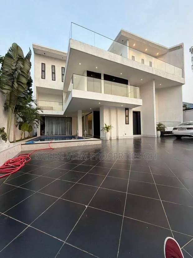 Furnished 5bdrm Duplex in East Legon for sale · Photo 1
