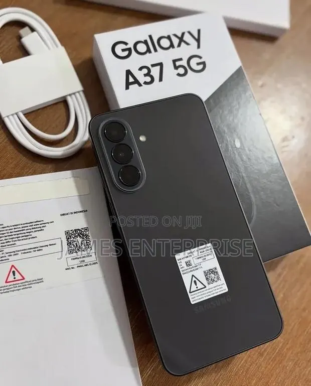 New Samsung Galaxy A37 256 GB Black · Photo 1