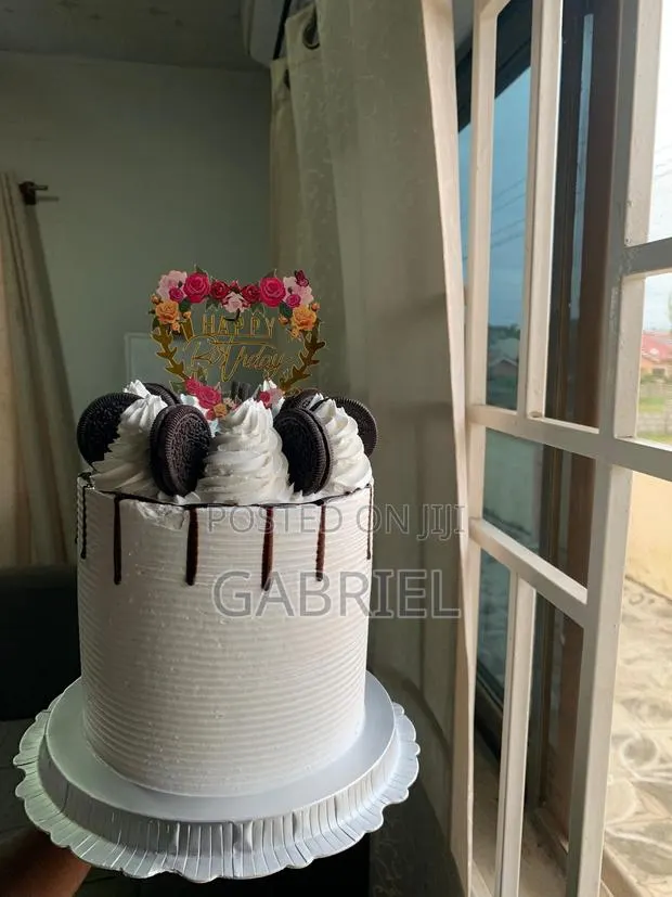 6inch 2 Layer Birthday Cake · Photo 1
