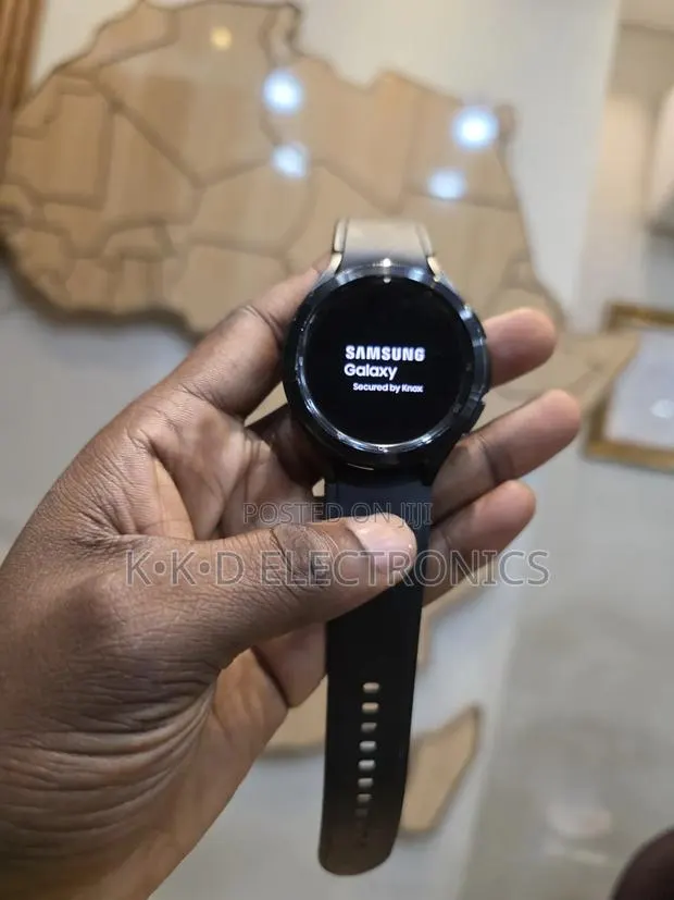 Galaxy Watch 4 Classic 46mm · Photo 1