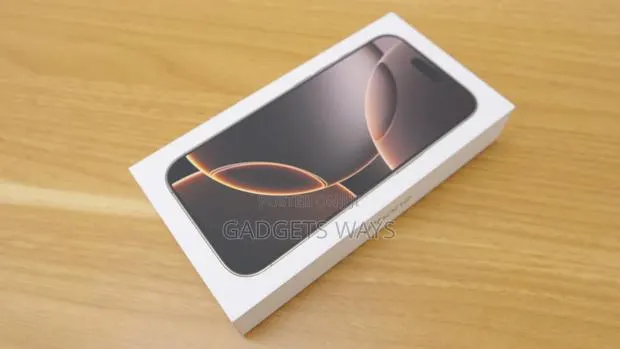 New Apple iPhone 16 Pro Max 1 TB Gold · Photo 1