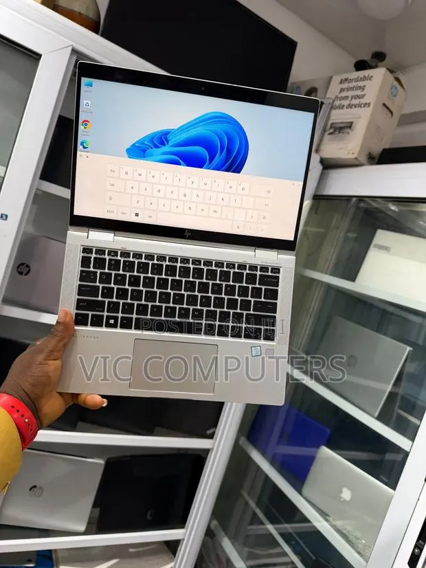Laptop HP EliteBook x360 1030 G4 16GB Intel Core i5 SSD 256GB · Photo 1