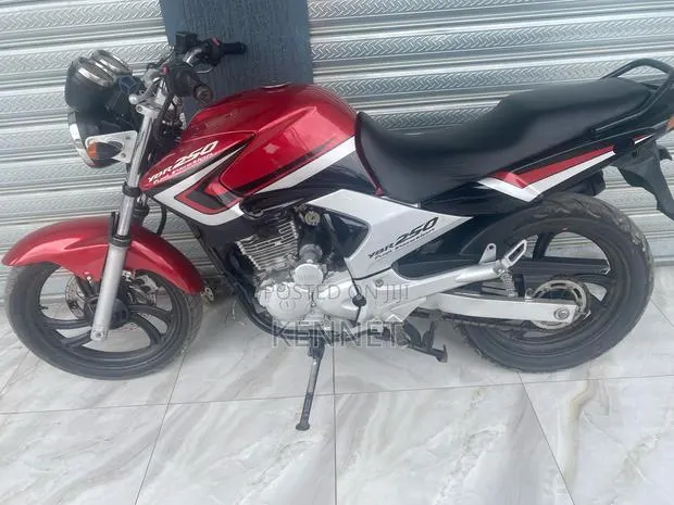 Yamaha YBR 2025 Red · Photo 1