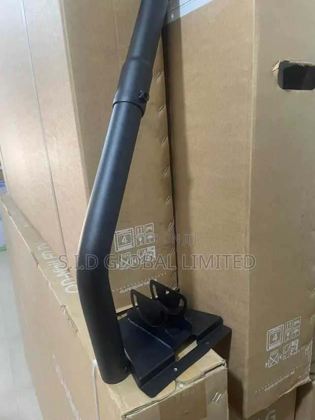 Low-profile Wall Mount For Starlink · Photo 1
