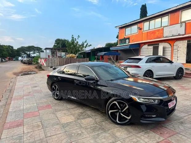 Honda Accord Sport 2.0T 2018 Black · Photo 1
