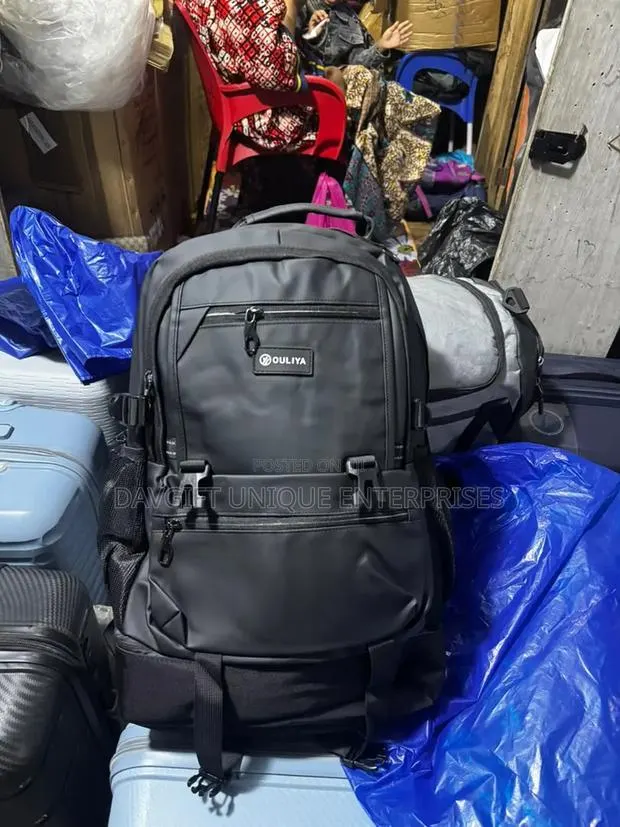 Real Camera Quality School Bag · Photo 1