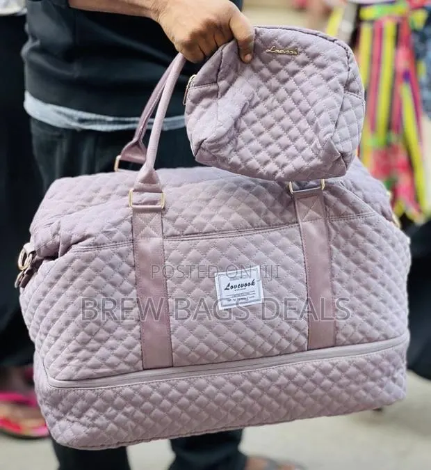 Original Lovevook Duffle With Purse Traveling Bag · Photo 1