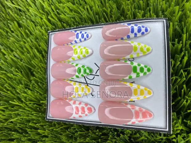 Handmade 20-Piece Colourful Polka-Dot French Tip Press-on Nails · Photo 1