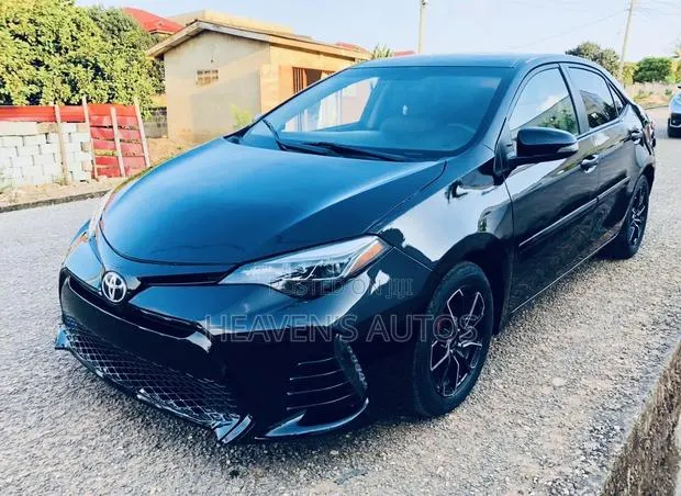 Toyota Corolla 2015 Black · Photo 1