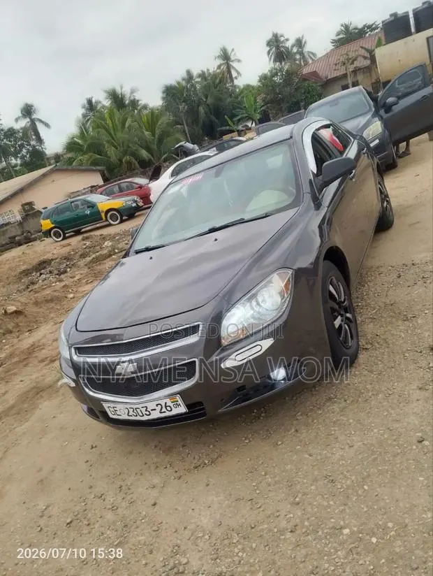 Chevrolet Malibu 2012 Matt Black · Photo 1