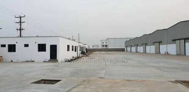 7000sqm Warehouse on 5 Acres Tema Freezones · Photo 3
