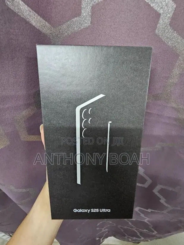 New Samsung Galaxy S25 Ultra 1 TB Black · Photo 1