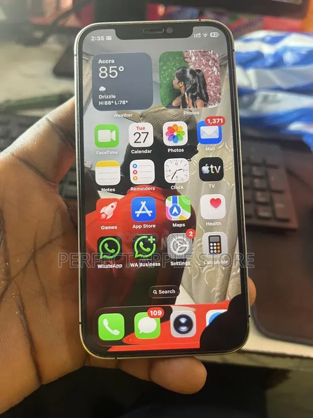 Apple iPhone 12 Pro 256 GB Blue · Photo 1