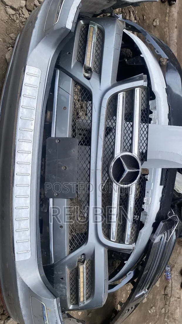 Mercedes Benz GL Front Bumper and Back Bumper · Photo 1